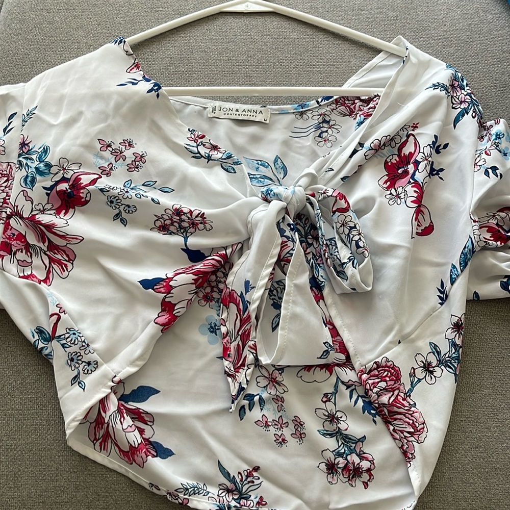 White floral crop top
